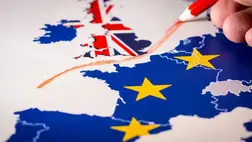 Brexit - Nagy-Britanniába már nem léphetnek be személyi igazolvánnyal a külföldön élő EU-polgárok