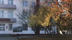 Kiugrott a hadkiegészítő ablakából egy fiatalember, eltörte a lábát