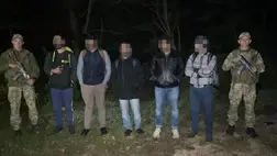 Az ukrán határőrök négy illegális migránst vettek őrizetbe Mezőkaszonynál, akik Pakisztán állampolgárainak vallották magukat.