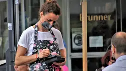 Brüsszelben péntektől csak védettségi igazolvánnyal rendelkezőket fogadhatnak belső helységeikben az éttermek, a bárok, a rendezvényközpontok, igazolásra lesz szükség a beltérben rendezett sporteseményeken való részvételhez is.