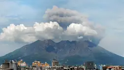 Kitört a legnagyobb vulkán Japánban