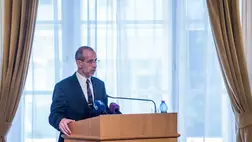 Köszöntő beszédében Lőrinczi Zoltán, az Emberi Erőforrások Minisztériumának (Emmi) nemzetközi ügyekért felelős államtitkára az anyanyelvi oktatást ellehetetlenítő, jogszűkítő ukrán törvényekkel kapcsolatban arról biztosította a jelenlévőket, hogy Magyarország Kormánya "a jószomszédság és a kölcsönös tisztelet jegyében, de a magyarság nemzeti érdekei mellett határozottan kiállva, a rendelkezésére álló diplomáciai eszközökkel is megpróbál mindent, amit meg lehet tenni a helyzet javítása és helyrehozása érdeké