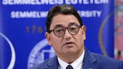 Lassabb, elhúzódó lehet a koronavírus-járvány negyedik hulláma, és elsősorban az oltatlanokat érinti majd - mondta a Semmelweis Egyetem rektora