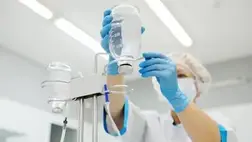 Oroszországban június végi szintre csökkent az új fertőzöttek száma