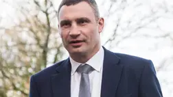 Varsóban díszpolgárává avatták Vitalij Klicsko kijevi polgármestert