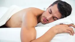 A meztelenül alvás hatásai