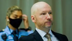 69 embert mészárolt le, most azért perel, mert magányos a börtönben