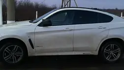 Hamis okmányok miatt foglaltak le egy elit gépkocsit Asztélynál