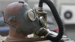 Donyeckben a megszállók gázálarcokat osztanak a helyi fegyvereseknek és az orosz hadsereg tagjainak. A titkosszolgálat szerint szabotázst – vegyi támadást – szándékoznak elkövetni, hogy ezért Ukrajnát hibáztassák.