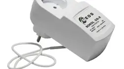 Az interneten nagyon sokféle, mobiltelefon-hálózatról irányítható, úgynevezett GSM relét találhatunk. Azonban ezek többségének bekötése általában villanyszerelői ismereteket igényel. Viszont találhatunk olyat is, amely nagyon felhasználóbarát, csak be kell dugnunk egy konnektorba, és már készen is áll a működéshez. Ilyen például a sokoldalúan használható „SOKOL GS2” GSM konnektor is.