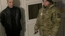 A tiszaújlaki határátkelőhelyen a határőrök őrizetbe vettek egy körözött ukrán férfit, akit az ukrán rendfenntartó szervek kerestek.