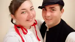 A nagyborzsovai születésű Kovács István már fiatalon elkötelezte magát a néptánc mellett. Oktatói tevékenysége a lelkes fiatalokat is ösztönzi kultúránk megismerésére. Vallja: a kultúra megőrzése, átadása mindennél fontosabb. 