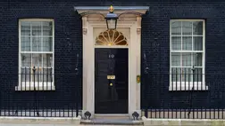 Hárman maradtak versenyben Boris Johnson székéért
