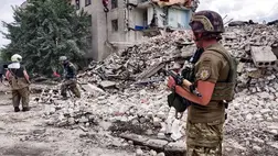 Ukrán katasztrófavédelem: sokan meghaltak egy lakóházat ért orosz találat miatt Donyeck megyében