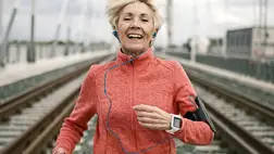 Kiderült: 60 éves kor előtt nem lassul le az anyagcsere – más áll a hízás hátterében