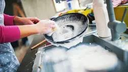 Mennyi baktériumot rejthet a mosogatószivacsunk?