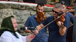 A Hagyományok Háza keresi a nyár népdalát