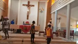 Több mint ötvenen meghaltak egy katolikus templom elleni terrortámadásban