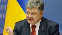 Szabadlábon védekezhet a hazaárulással meggyanúsított Porosenko volt ukrán elnök