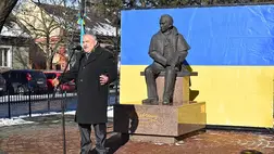 Ünnepséget tartottak Beregszászban Tarasz Sevcsenko emlékművénél Ukrajna egységének napja alkalmából. 