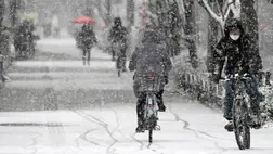 Rengeteg hó esett Tokióban, négy év után adtak ki emiatt figyelmeztetést