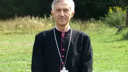 Ferenc pápa elfogadta Majnek Antal megyéspüspök lemondását a Munkácsi Római Katolikus Egyházmegye vezetéséről, és kinevezte Lucsok Miklós eddigi segédpüspököt az egyházmegye sede vacante és ad nutum Sanctae Sedis apostoli adminisztrátorává.