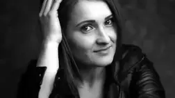 A makkosjánosi születésű Bekfi Mária már négy éve dolgozik a Pulzus Rádióban hírszerkesztőként. Úgy érzi, Isten vezérelte ebbe az irányba.