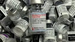 Csaknem hatszázezer, koronavírus elleni vakcinát kell megsemmisíteni Ukrajnában, főként AstraZeneca-oltóanyagot, amelynek lejárt a szavatossági ideje - közölte az egészségügyi minisztérium az RBK-Ukrajina hírportállal.