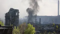 Folytatják az Azovsztalban rekedt civilek kimenekítését az ukrán hatóságok