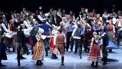 Magyar és külföldi táncegyüttesek, hungarikumok, divatbemutató, táncházak, margitszigeti gálaműsor a 27. Duna Karneválon