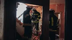 Negyvennégy holttestet találtak egy tömbház romjai alatt Izjumban