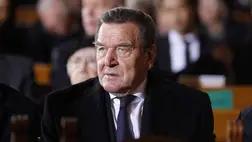 Megvonták Gerhard Schröder volt német kancellár több juttatását