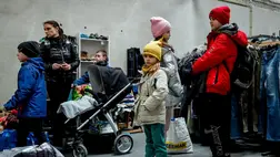 Az Európai Bizottság 248 millió eurót biztosít a háborús menekülteket fogadó azon öt európai uniós tagállam támogatására, amelyekre ebből a szempontból a legnagyobb terhet rótta Oroszország Ukrajna elleni háborúja - közölte a brüsszeli testület szerdán. A döntés Magyarországra is vonatkozik.