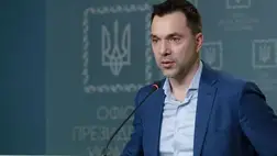 Aresztovics: Az Oroszországgal folytatott tárgyalások után Ukrajna jobb helyzetben lesz, mint a háború előtt volt