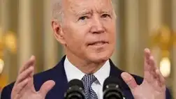 Elérkezett a megpróbáltatás órája, a mai nemzedék a sorsdöntő pillanatban él, a demokrácia és az autokrácia harca közepén áll - jelentette ki Joe Biden amerikai elnök pénteken a dél-lengyelországi Rzeszówban, ahol az amerikai 82. légideszant-hadosztály katonáival találkozott.