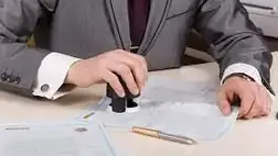 Ukrajnában egyszerűsödik a meghatalmazások és végrendeletek igazolása, az okiratokon szereplő aláírások hitelesítése.