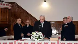 Március 4-én a Magyarországi Református Egyház mind a négy egyházkerületének püspöke Beregszászba érkezett, hogy Zán Fábián Sándor kárpátaljai püspökkel, az itteni lelkipásztorokkal együtt imádkozzanak a mielőbbi békéért.