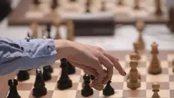 Orosz sakkozók a háború leállítását követelik Putyin elnöktől