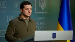 Volodimir Zelenszkij ukrán elnök pénteki videoüzenetében azt mondta, hogy az Ukrajna elleni teljes körű háború kezdete óta mostanáig az ukrán erők Kijev megyében több mint harminc települést foglaltak vissza, amelyeket ideiglenesen megszálltak az orosz csapatok.