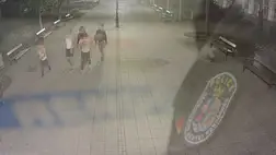 Öt gyerek rabolt ki egy hajléktalant 