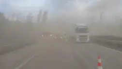 A viharos szél miatti porviharokra figyelmeztet az Útinform Magyarországon. A kiemelt kép illusztráció (Fotó: Internet)