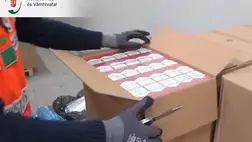 35 millió szál cigarettát foglaltak a pénzügyi nyomozók. Fotó: videórészlet. NAV