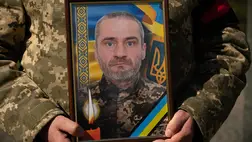 Ungváron utolsó útjára kísérték a háborúban elesett Mihajlo Kozak védőt. Fotó: Ungvári Városi Tanács