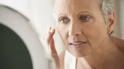 Petyhüdtté, ráncossá teszi a bőrt, pattanásokat okoz: mindennap eszed, pedig nagyon öregít