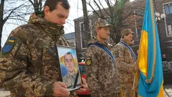 Kárpátalján elbúcsúztatták a 31 éves Rosztyiszlav Diusz védőt. Fotó: Munkácsi Városi Tanács