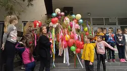 Élő hagyomány - Virágvasárnapi zöldágállítás Nagydobronyban