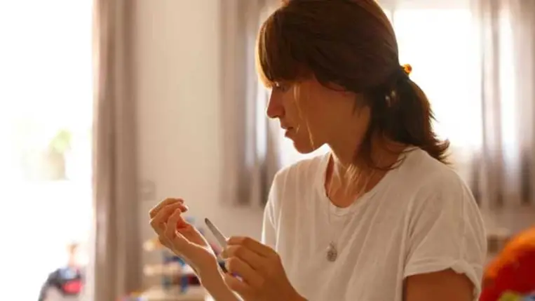 Mutasd a körmöd, megmondom, mi bajod!