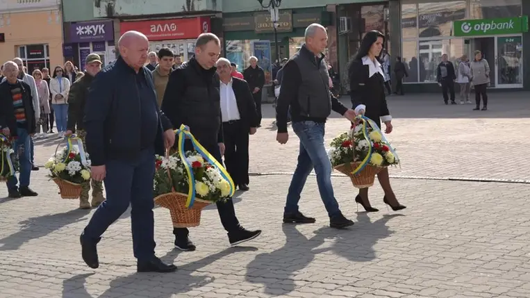 Megemlékezés Beregszászban Ukrajna védelmezőinek napja alkalmából