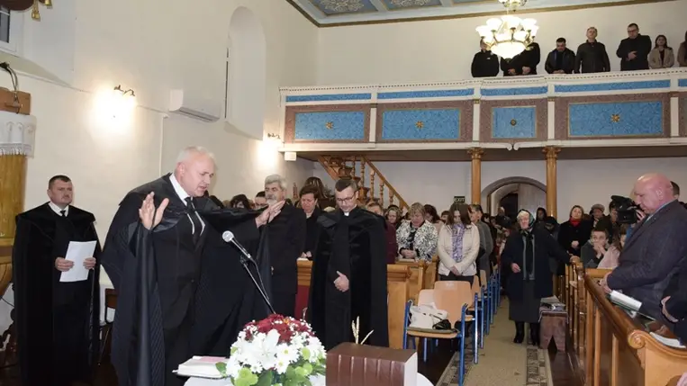 Hálaadás Verbőcön a megújult templomért. Fotó: Kovács Erzsébet