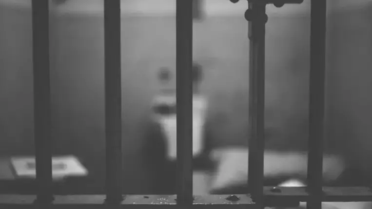 Börtön. Illusztráció